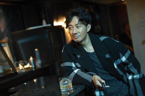 演员赵立新个人资料