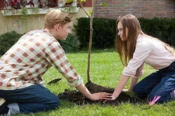 适合和女朋友一起看的电影推荐