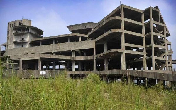 为什么房子都是封顶烂尾