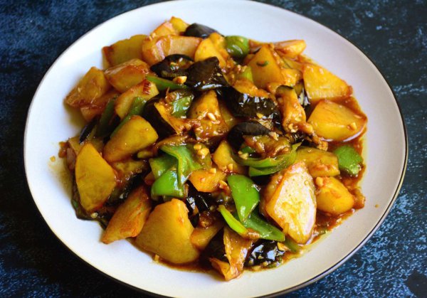 地三鲜是什么菜组成的