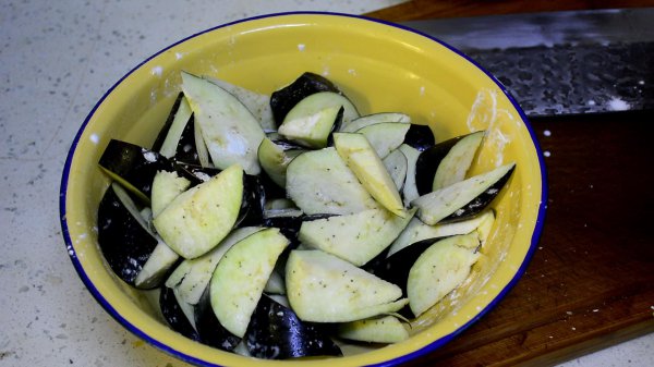 地三鲜是什么菜组成的