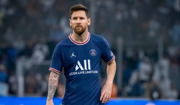 巴萨解释不续约梅西原因