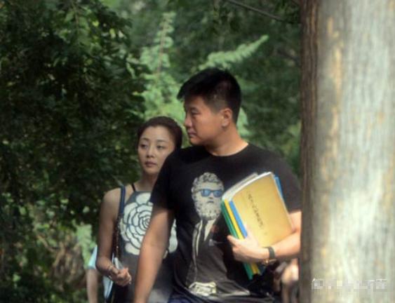 殷桃离过几次婚现任丈夫是谁