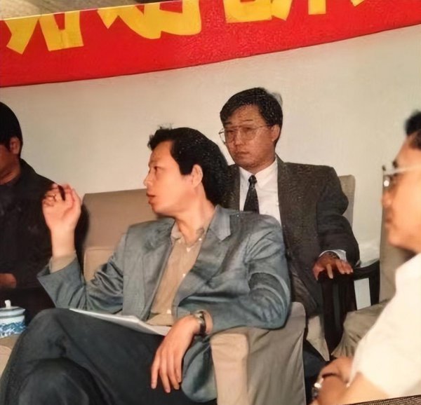 周扬青京圈地位