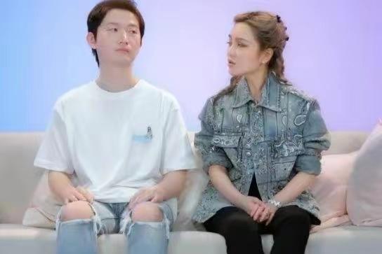 周扬青京圈地位