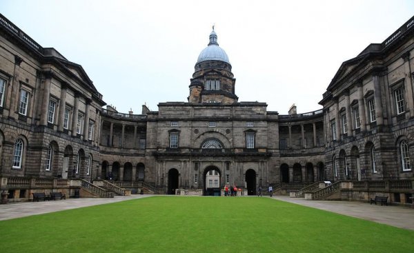 物种起源的作者是谁