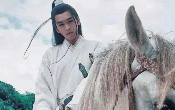 徐凤年最后和谁隐居了