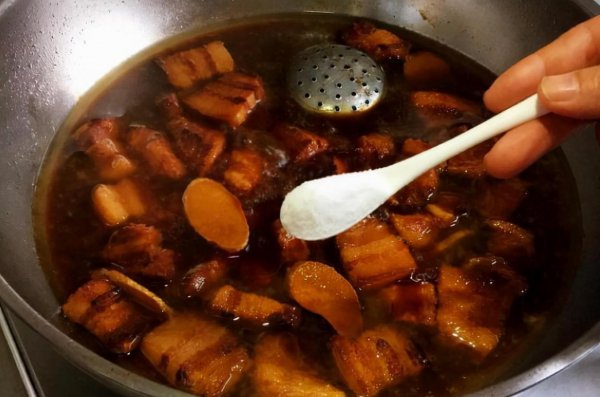 红烧肉焯水用冷水还是热水