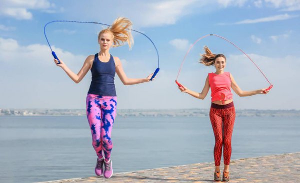 一天跳绳1000个相当于跑步多少公里