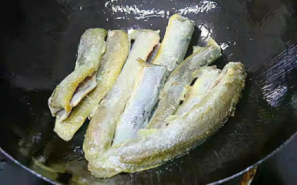 杀泥鳅正确方法最快