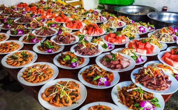 中餐上菜顺序一般讲究要点