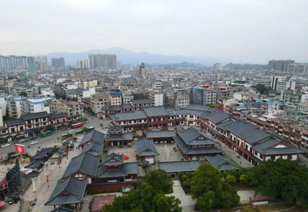 容县是广西哪个市的