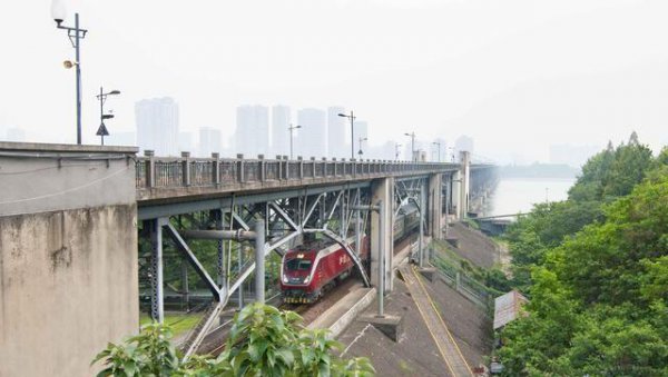 钱塘湖位于今天的哪里的地方