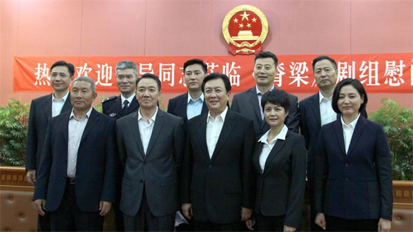 类似人民的名义电视剧推荐