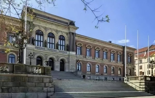 国际本科4+0有哪些院校和专业