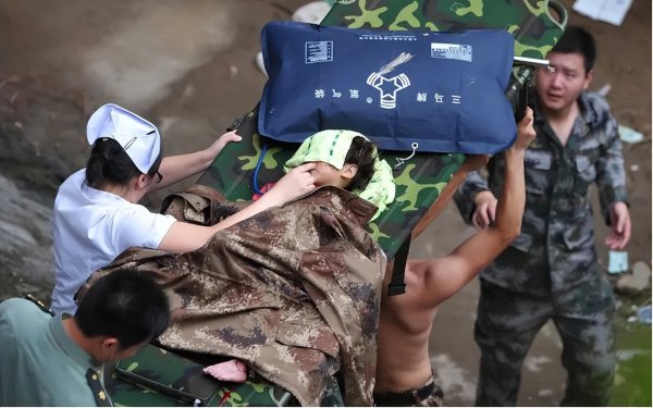 723动车事故灵异女孩事件