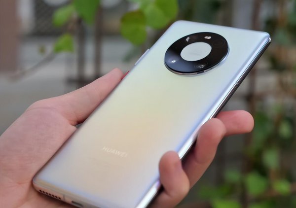 荣耀还是华为旗下的吗