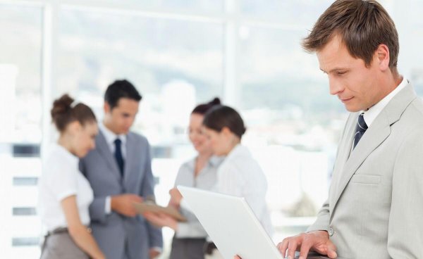 男生学护理有出路吗