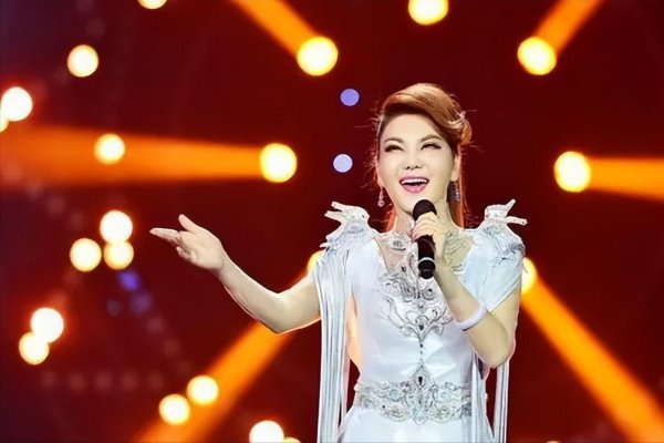 乌兰图雅个人资料简介及年龄