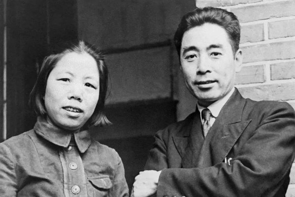 英雄钱壮飞简介