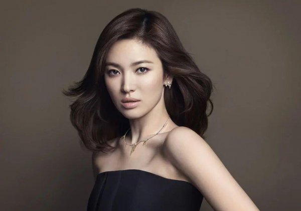 韩国地位最顶级的明星有哪些