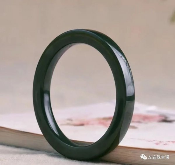 塔青玉是什么玉