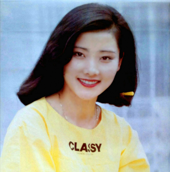 何赛飞个人简历