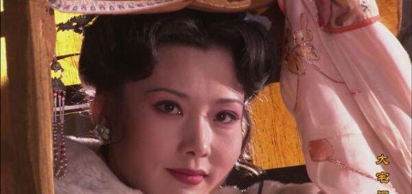 何赛飞个人简历