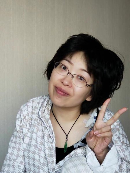 唐家三少娶了大学生是真的吗