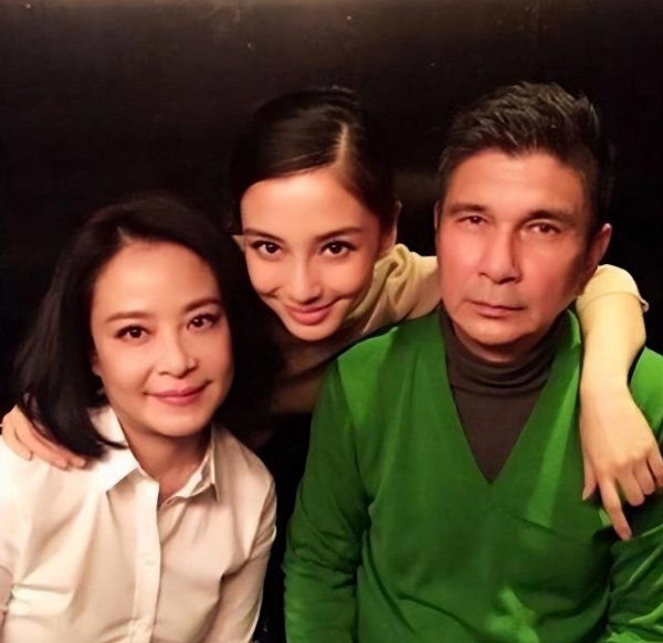 杨颖个人资料简介及经历介绍