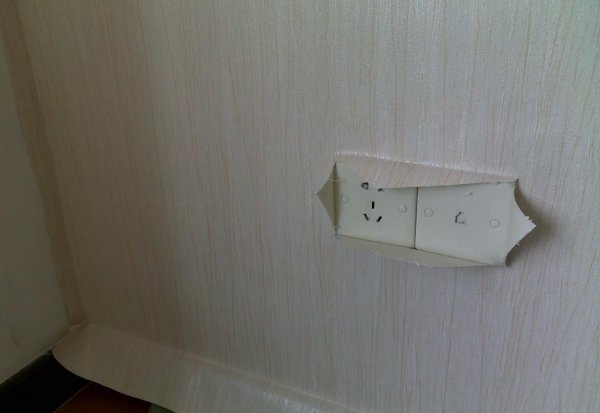 壁纸怎么样贴才能贴的好