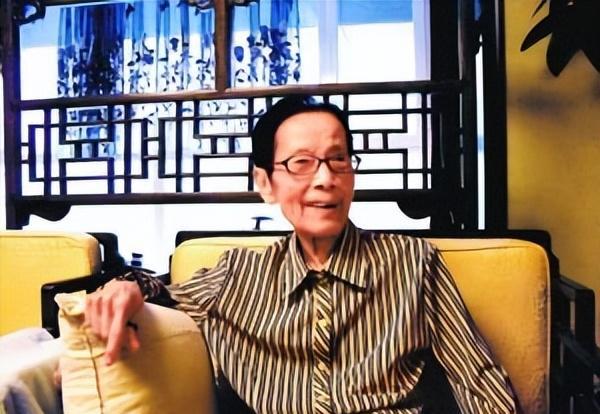 叶曼先生简介及人生经历