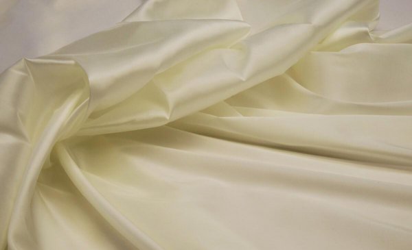 夏天裤子穿什么面料好