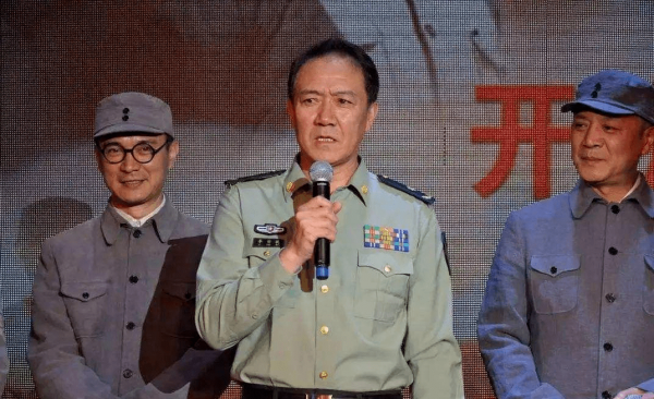 内地男老戏骨一览表