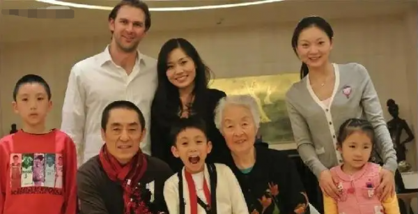 张末和张艺谋关系