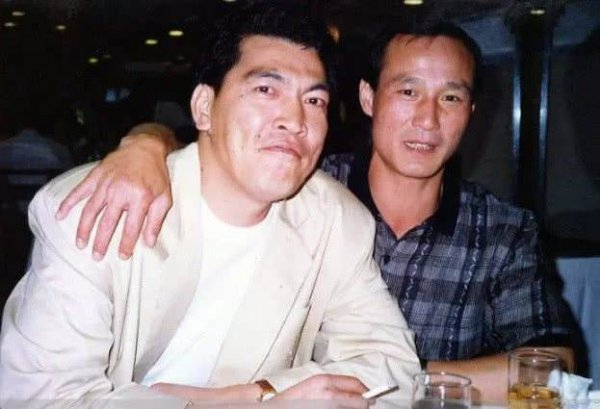 成奎安个人资料介绍