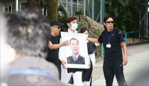 成奎安个人资料介绍