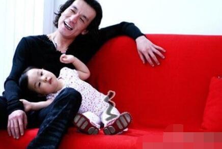 哈文改嫁的丈夫是谁