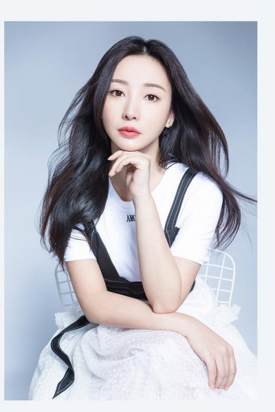 柳岩深蹲无人敢是啥意思