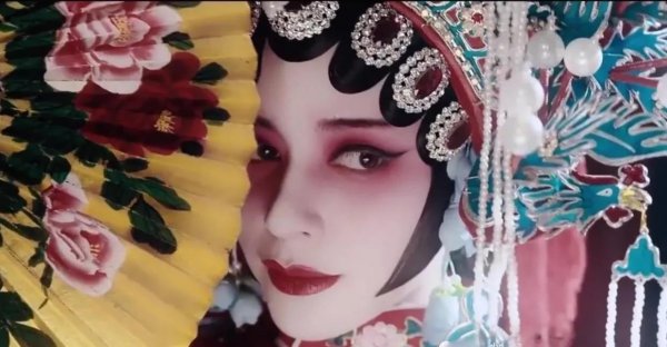 赤怜这首歌曲背后的故事