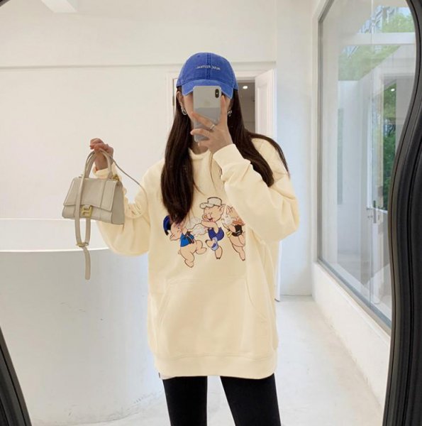 穿卫衣扎什么头发最好看