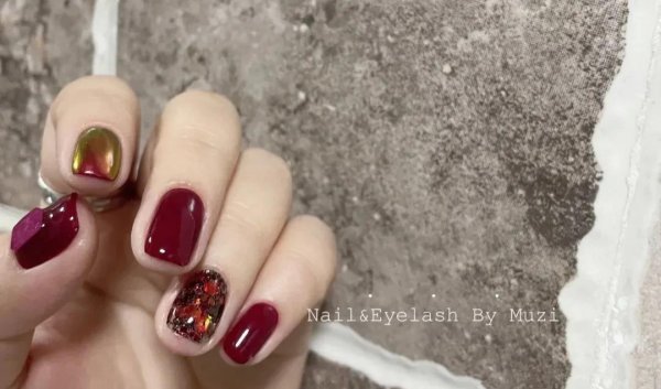 黄皮显手白的美甲颜色