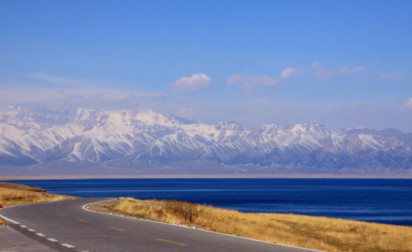 赛里木湖在哪里