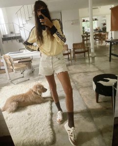 上身胖下身瘦穿衣搭配图片 上胖下瘦女生的穿搭指南