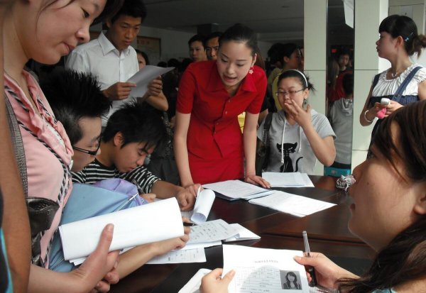 考二建需要什么条件