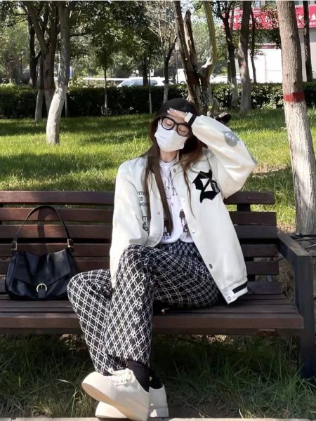 棒球服配什么裤子