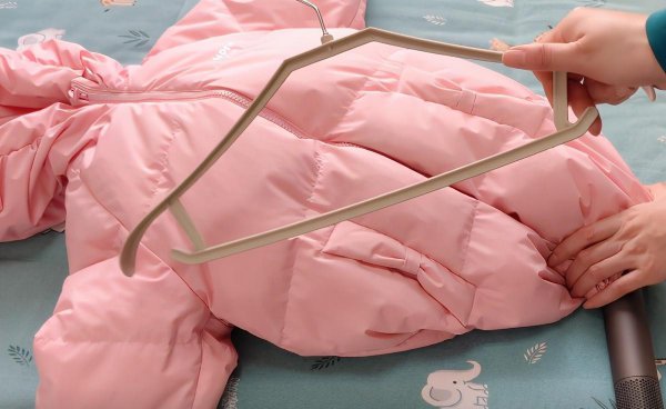 羽绒服里面的羽绒成团了怎么办