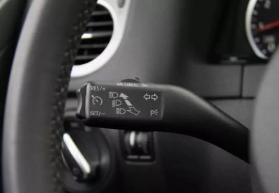 汽车巡航定速怎么用 车辆哪些情况下不能使用定速巡航