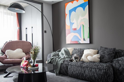 灰色搭配什么颜色比较高级