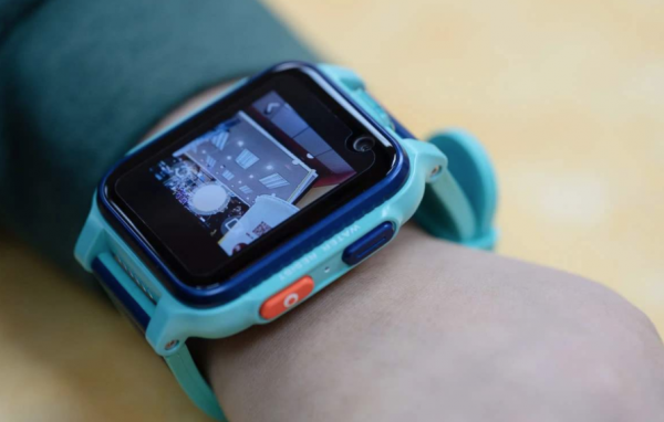 儿童电话手表用什么卡